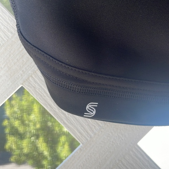 Glamorise Sport No-Bounce Wirefree Camisole Sports Bra - Picture 10 of 12